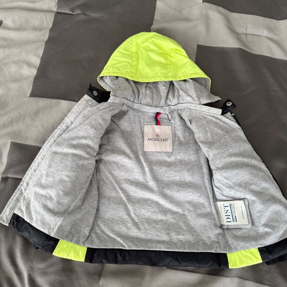 Moncler Jacket size 18/24 months - Picture 3 of 4